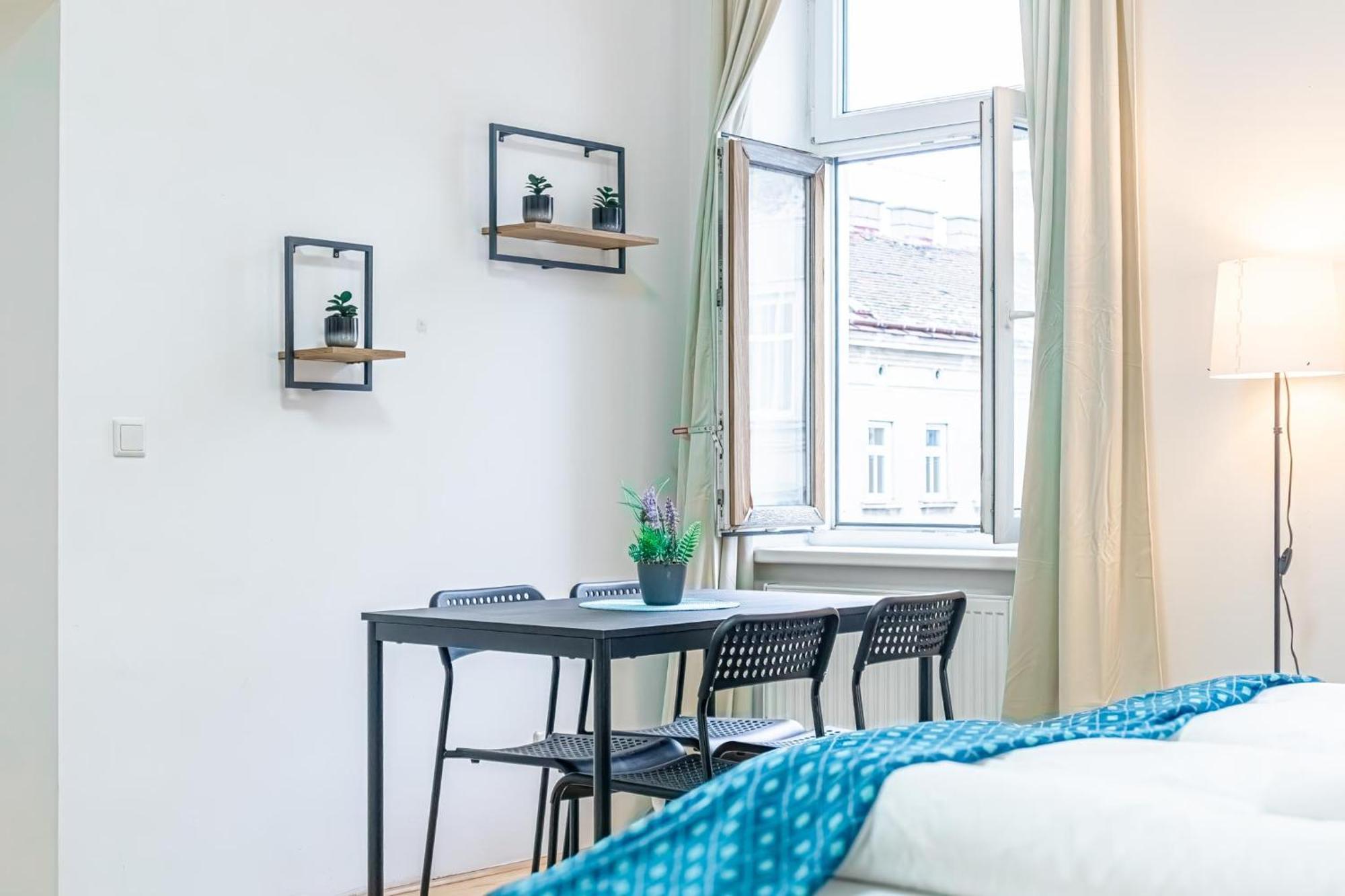 Elegant 2Br Apt.@Wiener Stadthalle/Central Located Viena Exterior foto